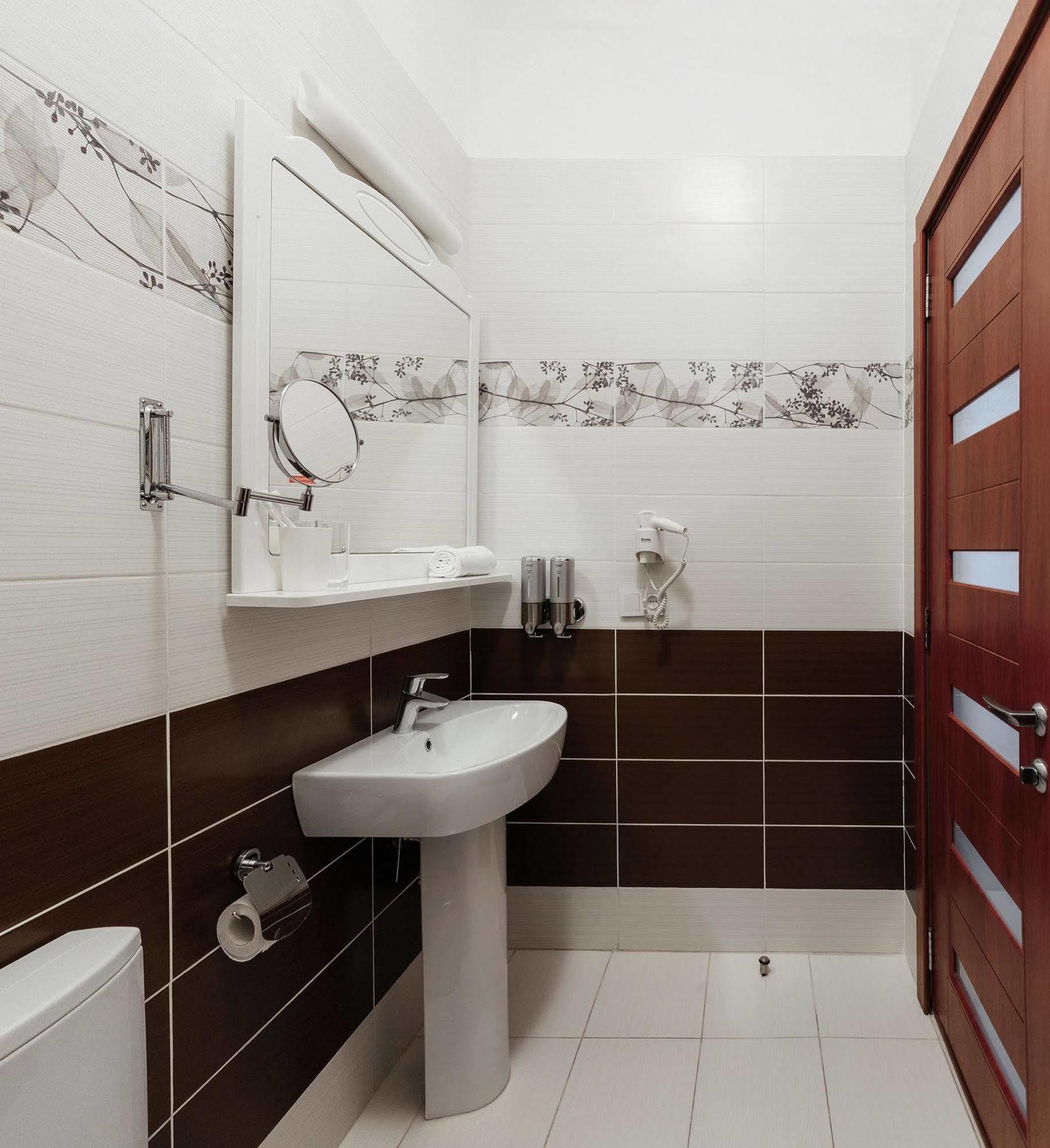 Noname Hotel Odessa エクステリア 写真