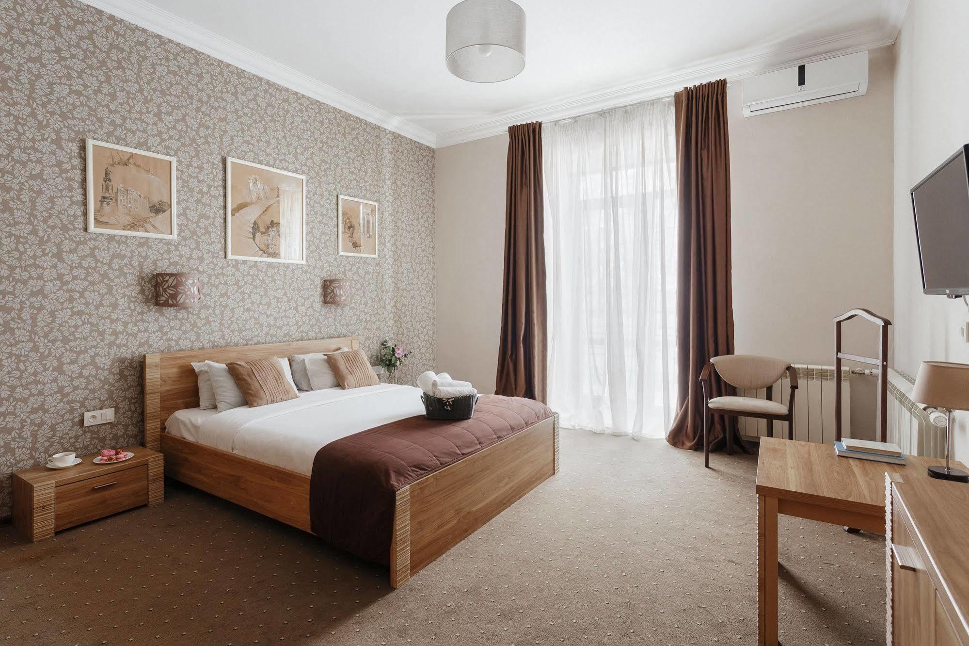 Noname Hotel Odessa エクステリア 写真