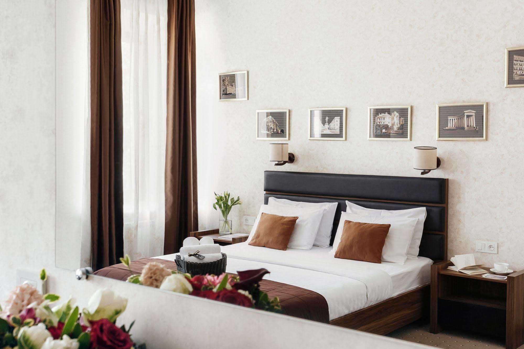 Noname Hotel Odessa エクステリア 写真