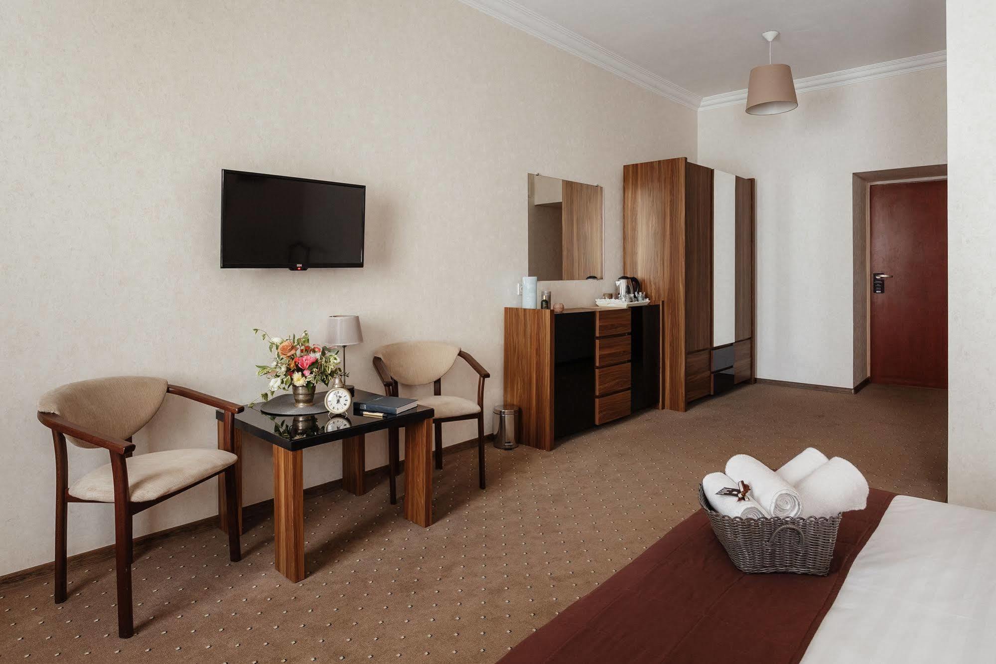 Noname Hotel Odessa エクステリア 写真